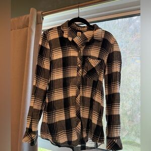 GAP Monochrome Plaid Shirt. Size small.